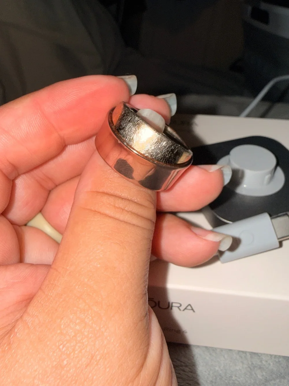 Oura Ring Gen 4 (Size 9) & Charger Dock - Rose Gold